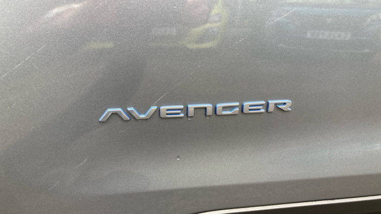 Jeep Avenger 115kW Summit 54kWh 5dr Auto Electric Hatchback